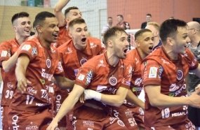 Joaçaba Futsal vence Blumenau e se classifica às quartas de final 