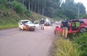 Adolescente de 17 anos morre em colisão frontal na SC-120