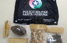 PM apreende drogas, munição de fuzil e granada em Joaçaba