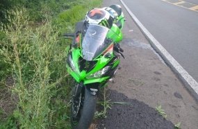 Queda de moto deixa carona ferida na SC-453 
