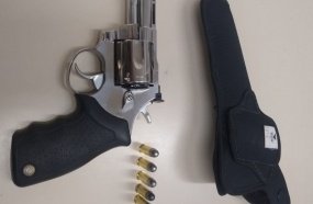 Homem é preso por disparo de arma de fogo após discussão por terras