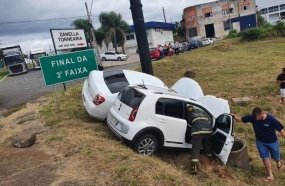 Colisão entre veículos deixa quatro feridos na SC-355