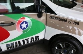 Briga entre caminhoneiros termina com veículo danificado e lesão corporal