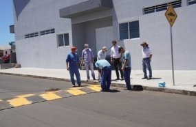 Prefeitura de Herval d´Oeste implanta lombadas ecológicas 