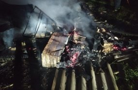 Casa é destruída por incêndio no interior de Catanduvas