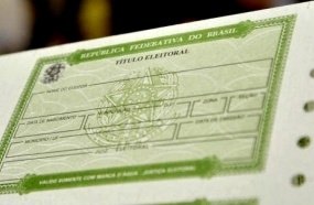 Jovens de 15 anos já podem fazer o alistamento eleitoral para votar 