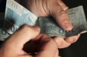Abono salarial é liberado para nascidos em abril 