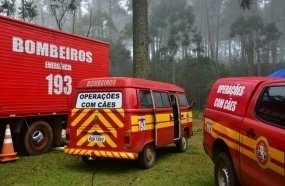 Bombeiros de Santa Catarina vão auxiliar nas buscas em Petrópolis 