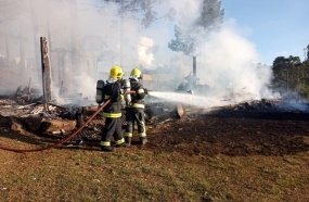 Casa é destruída por incêndio no interior de Campos Novos