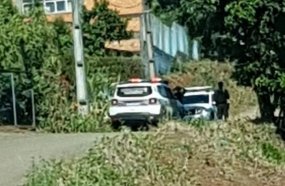 PM identifica adolescentes que arremessavam pedras em veículos