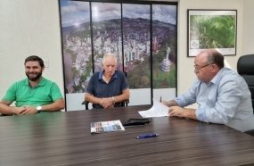 Joaçaba vai instalar novos brinquedos com acessibilidade 
