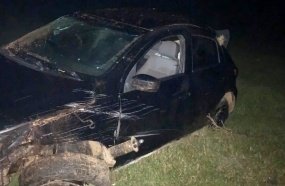 Motorista tenta agredir bombeiros após sofrer acidente  