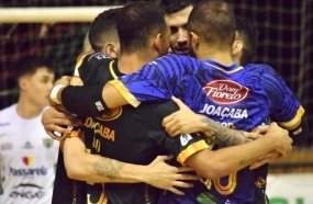 Joaçaba Futsal vence clássico regional na estreia da Série Ouro 