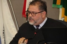 Vereador denuncia uso irregular de veículo da saúde 