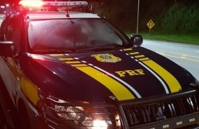 PRF apreende medicamentos durante abordagem de veículo na BR-282