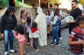 ONG Dindos do Bem entregou 732 kits de Páscoa