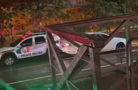 Motorista embriagado bate em viatura da PM, tenta fugir e é preso 