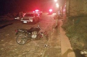 Casal é detido após fugir de abordagem e tentar agredir policiais 