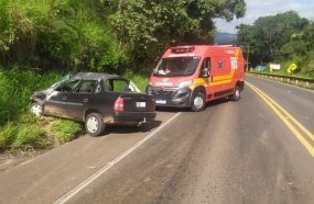 Jovem fica ferido após capotar carro em Tangará