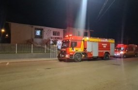 Família acorda com a casa pegando fogo em Campos Novos