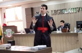Enteado é condenado por homicídio ao descarregar arma contra padrasto