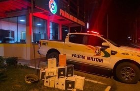 PM Rodoviária apreende vinhos importados durante abordagem na SC-465
