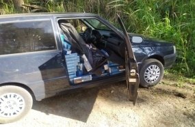 PRF apreende em Joaçaba veículo com cigarros contrabandeados 