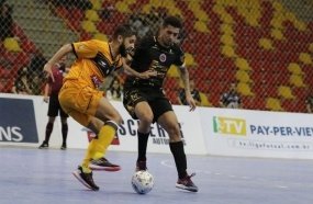 Joaçaba Futsal é superado pelo Magnus pela Liga Nacional