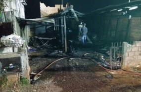 Mulher morre carbonizada após casa pegar fogo durante a madrugada