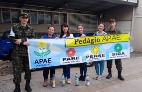 Apae arrecada R$ 14 mil com o pedágio solidário 
