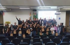 Parceria do SENAI com ACIOC premia jovens empreendedores