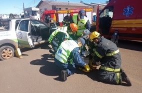 Funcionário do SAMAE fica ferido após colisão em Campos Novos