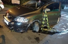 Motorista é preso por embriaguez após fugir da PM e deixar um rastro de destruição