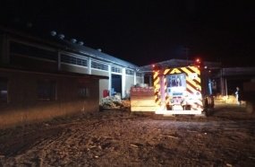 Incêndio atinge barracão de madeireira em Videira 