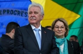 Governador em exercício acompanhou desfile cívico em Florianópolis 