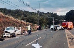 Veículo de Joaçaba se envolve em acidente com cinco feridos na SC-135