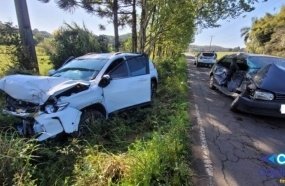 Buraco na pista provoca colisão com dois feridos na SC-150