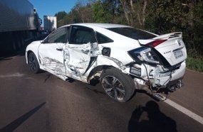 Acidente envolvendo quatro veículos deixa dois feridos na BR-282