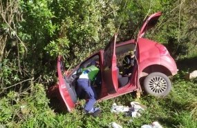 Mulheres ficam feridas após colisão entre veículos na BR-282