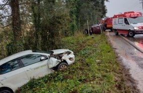 Motorista fica ferido após colisão entre veículos na SC-355 