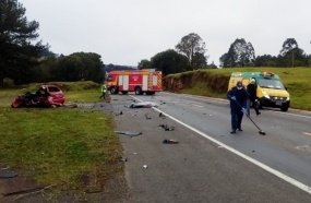 Motorista morre após colisão entre carro e caminhão na BR-116