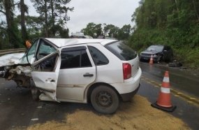 Idoso morre após colisão frontal entre veículos na BR-282 