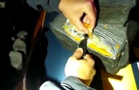 PRF apreende 24,6 kg de cocaína com passageiras de ônibus 