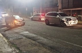 Colisão entre veículos deixa três pessoas feridas em Joaçaba 