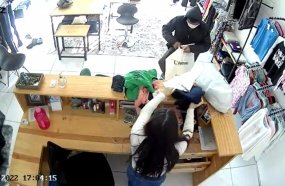 Dupla assalta loja de roupas no centro de Campos Novos 