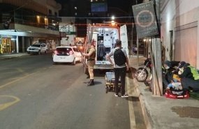 Colisão deixa motociclista ferido no centro de Capinzal 