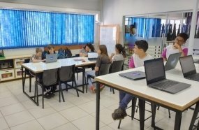 Alunos de Joaçaba apresentam projeto de aplicativo na Feira de Robótica