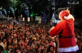 Papai Noel chega à Joaçaba e abre o Natal Encantado 