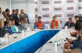 Governo federal garante ajuda para municípios atingidos por chuvas em SC 