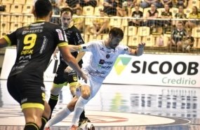 Joaçaba Futsal é superado pelo Jaraguá no primeiro jogo da semifinal